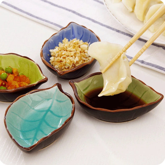Creative Handcraft Leaves Ceramic Plates Japanese Sushi Dishes Snacks Kitchen Vinegar Seasoning Sauce China Dinnerware